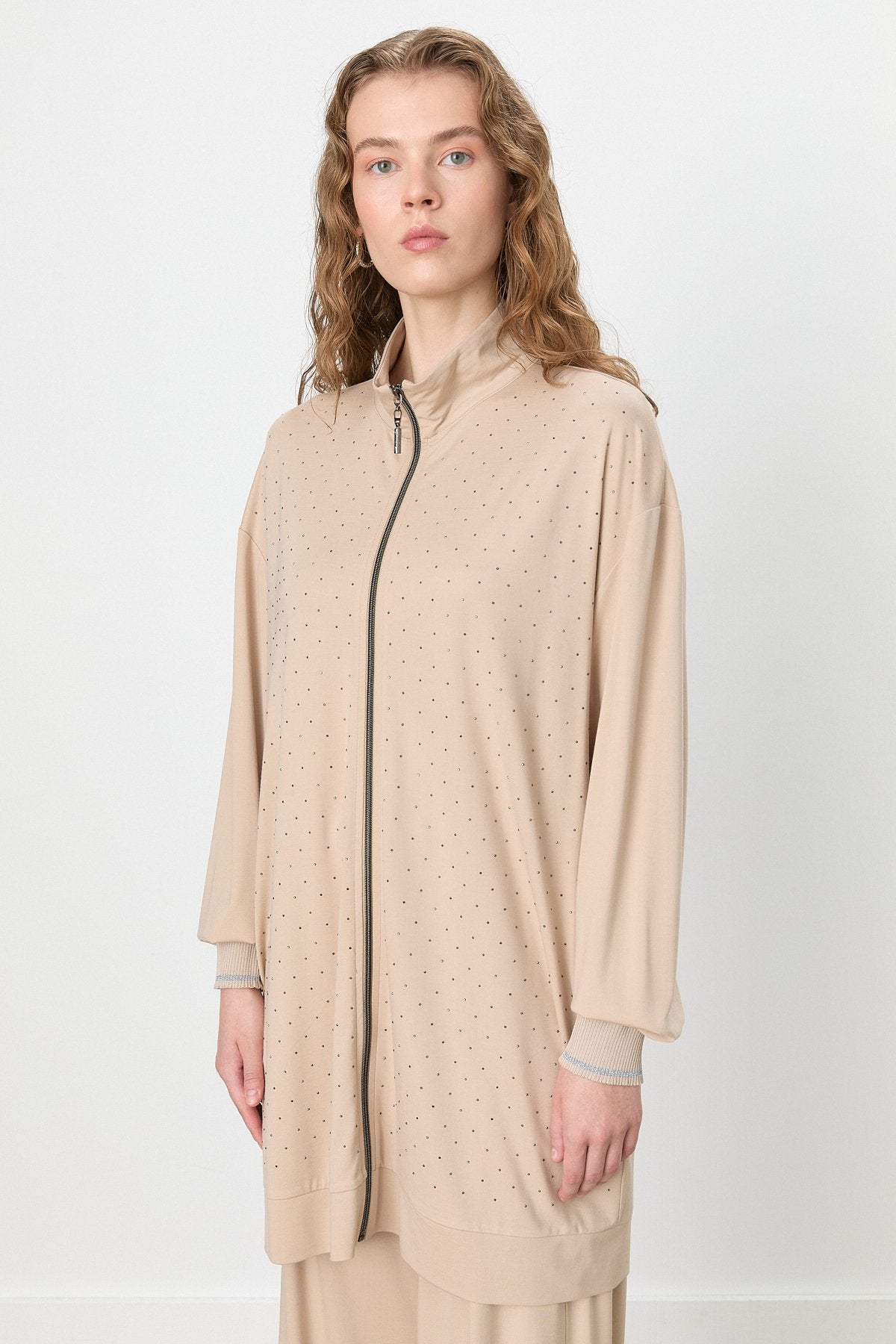 tas-detayli-pantolon-tunik-orme-takim-bej-253166.jpg