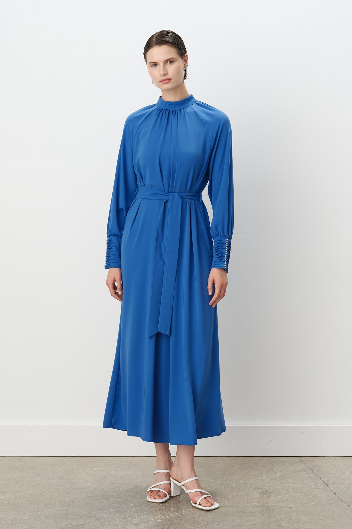 Taş Detaylı Şık Elbise - Saks