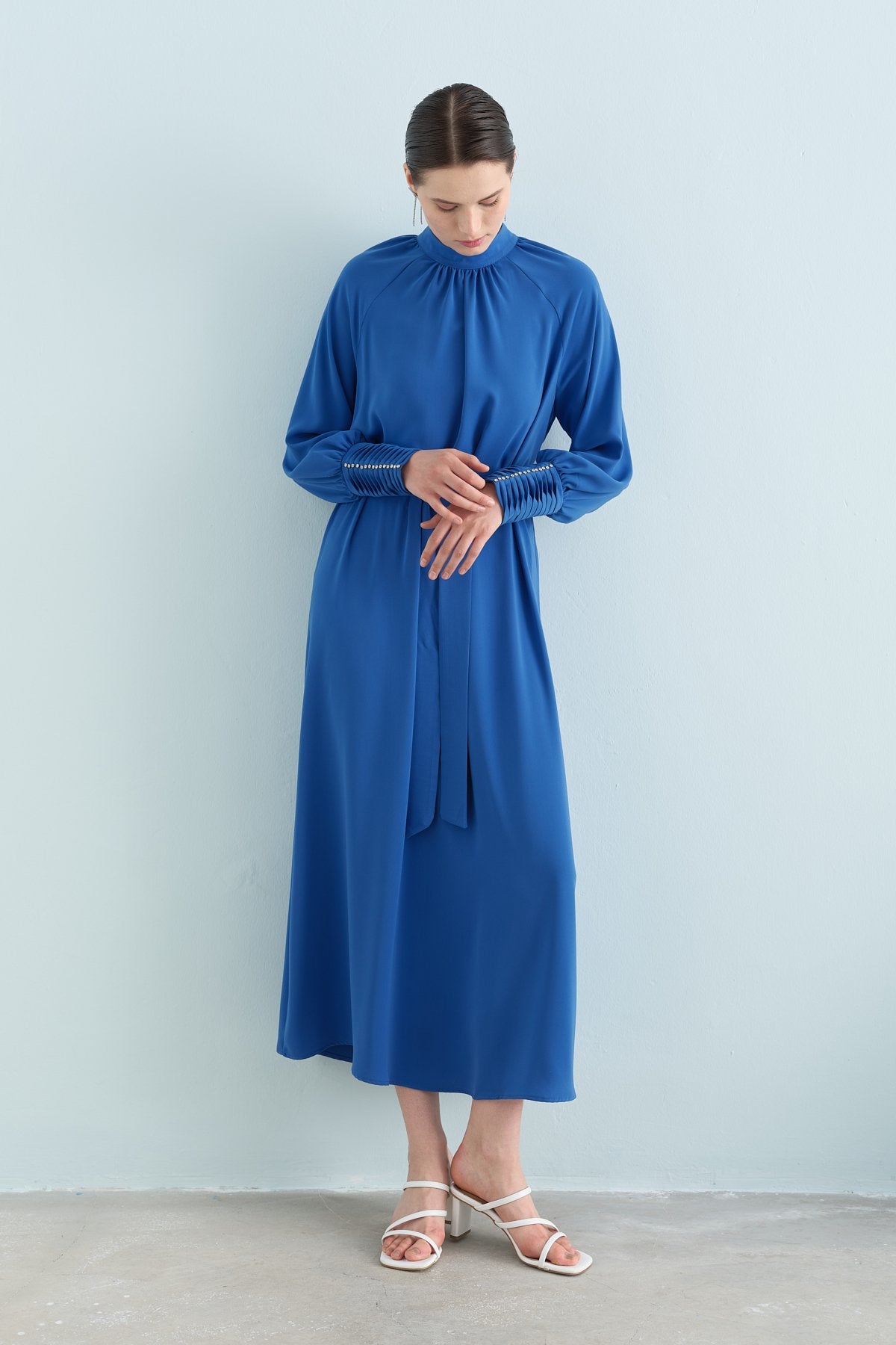 Taş Detaylı Şık Elbise - Saks