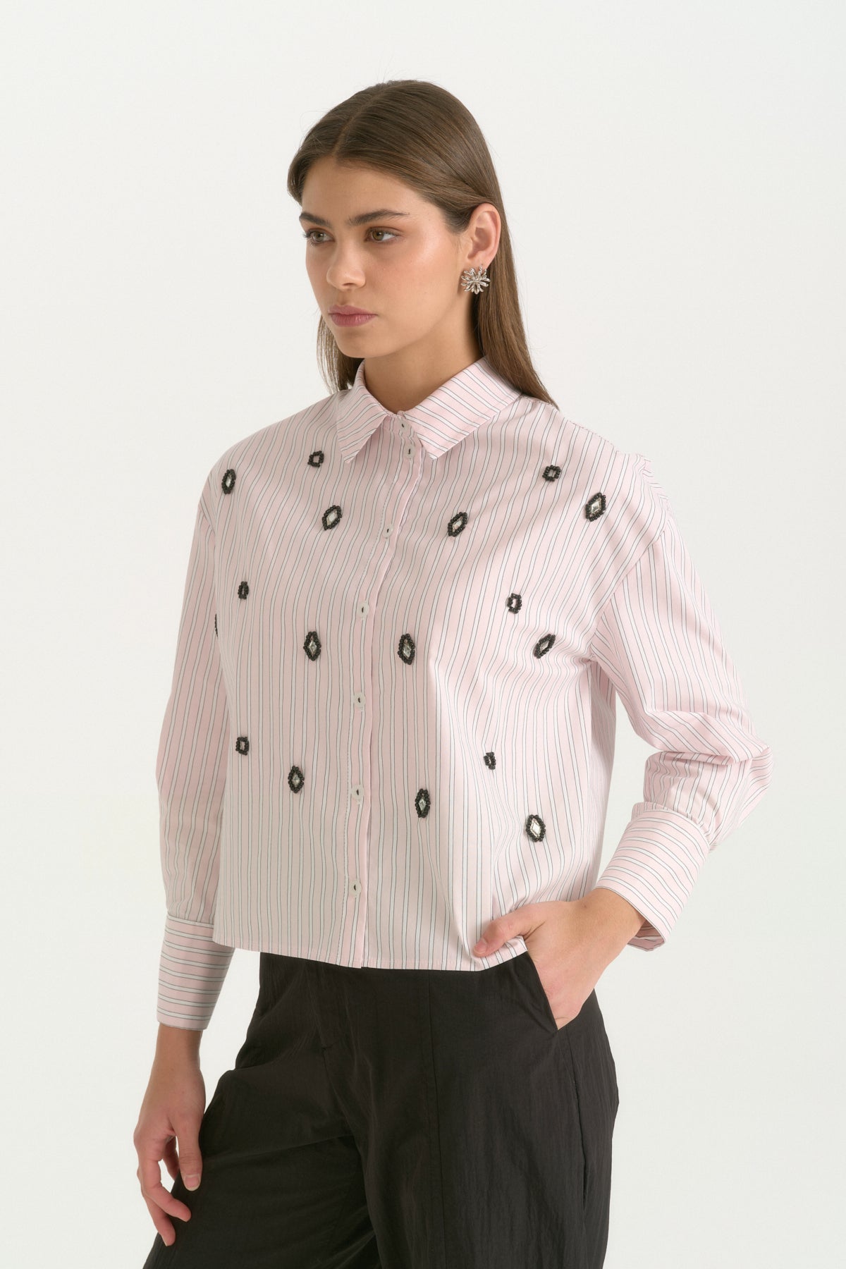 tas-islemeli-pamuk-crop-gomlek-pembe-266447.jpg