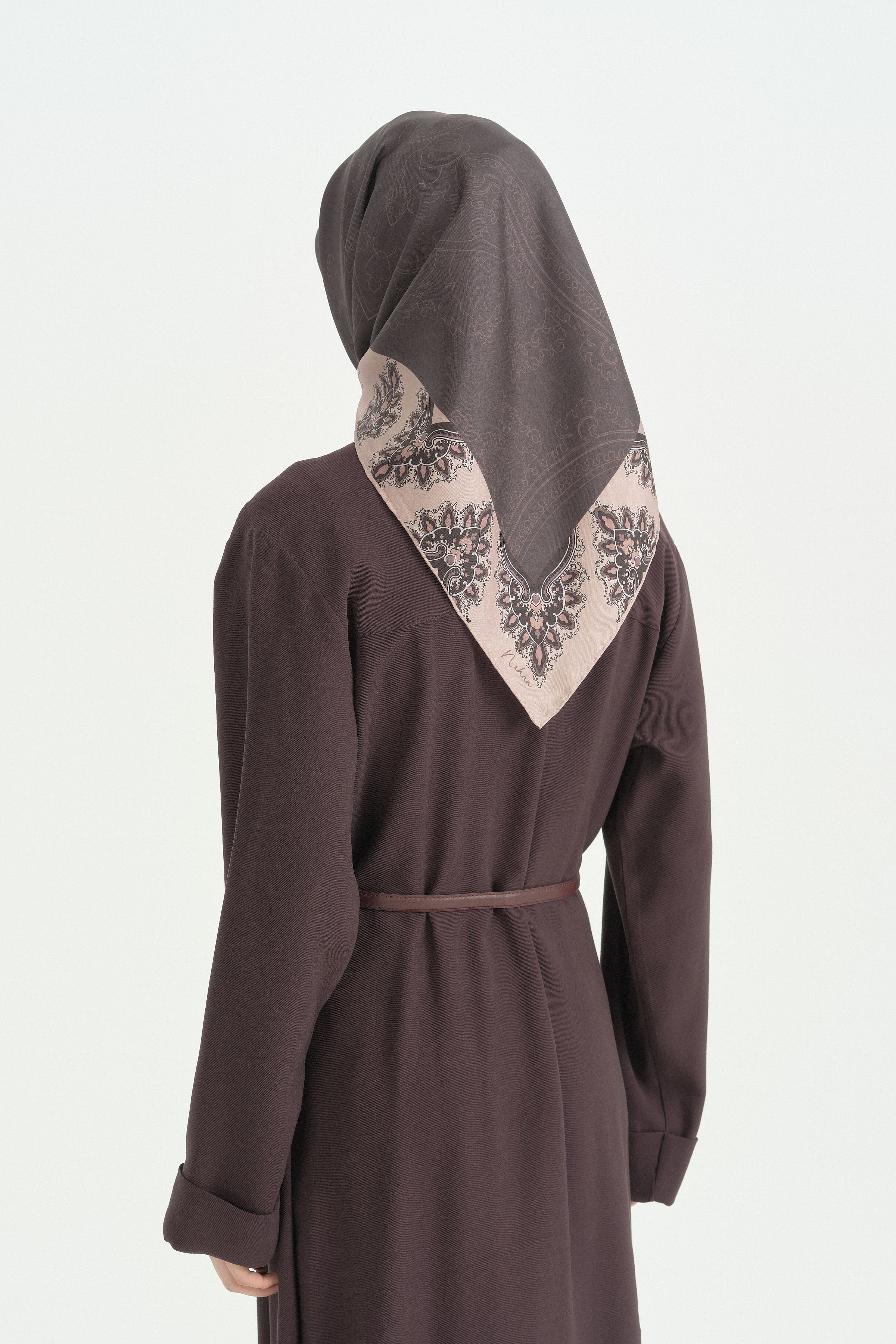 Tavus Twill İpek Eşarp - Füme