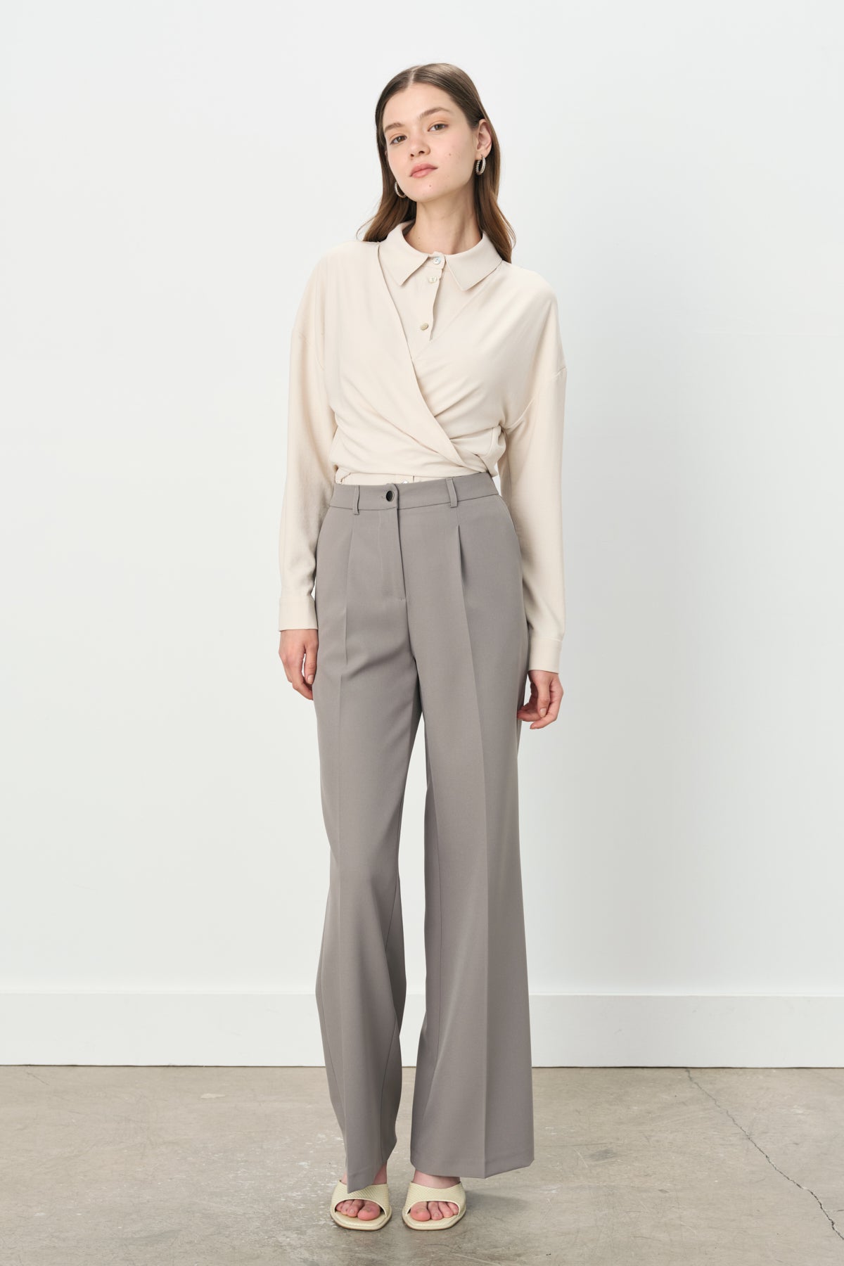 Single Pleat High Waist Palazzo Trousers - Grey