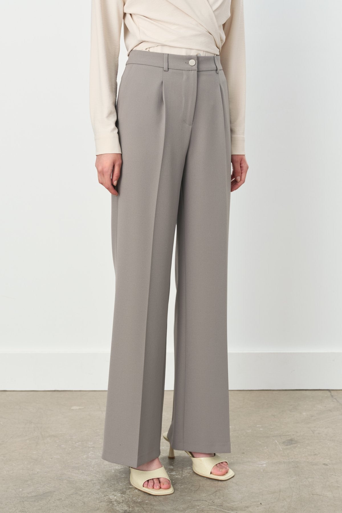 Single Pleat High Waist Palazzo Trousers - Grey