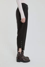 Tencel Blend Carrot Pants - Black