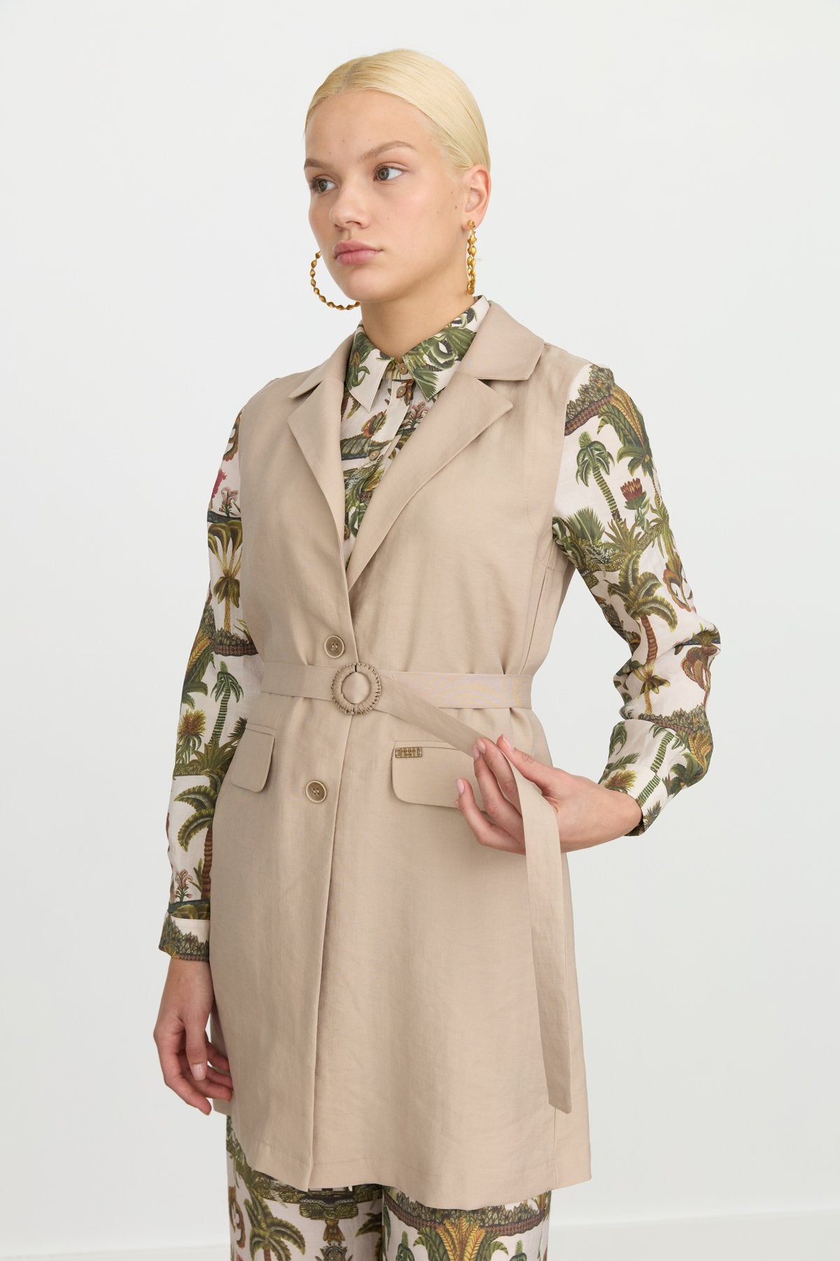 tencel-kemer-detayli-tencel-karisim-yelek-kumsal-245650.jpg