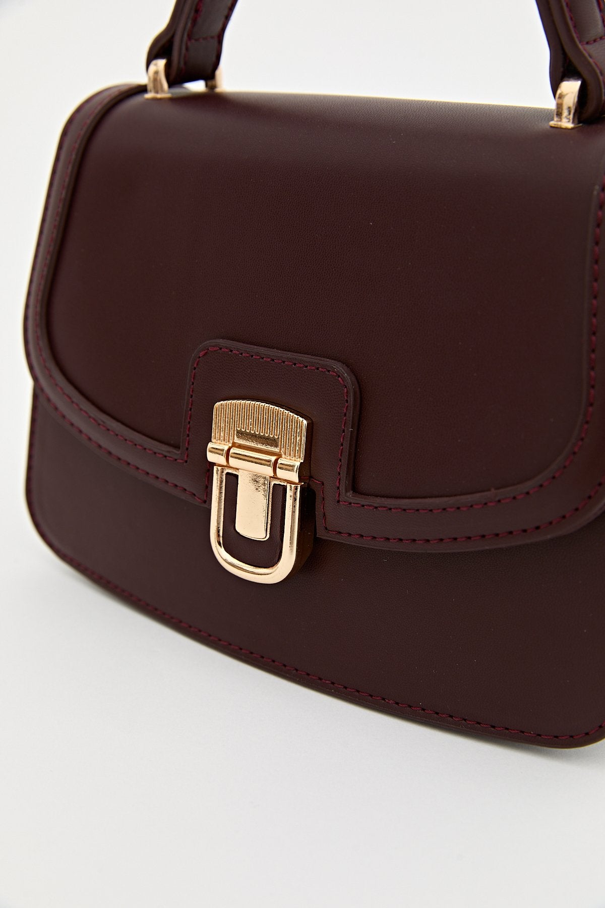 Buckle Detail Flap Crossbody Bag - Burgundy
