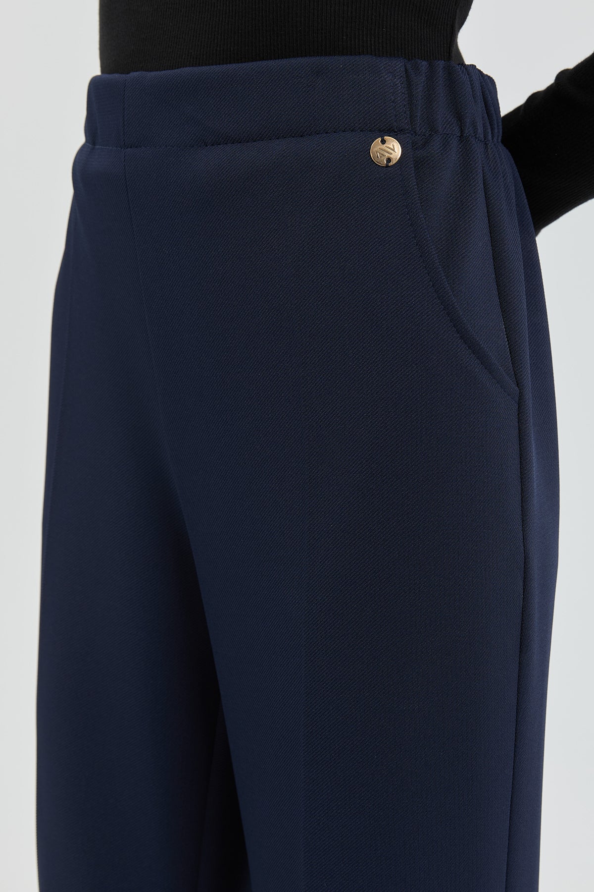 Ironed Rib Straight Leg Knitted Trousers - Navy Blue