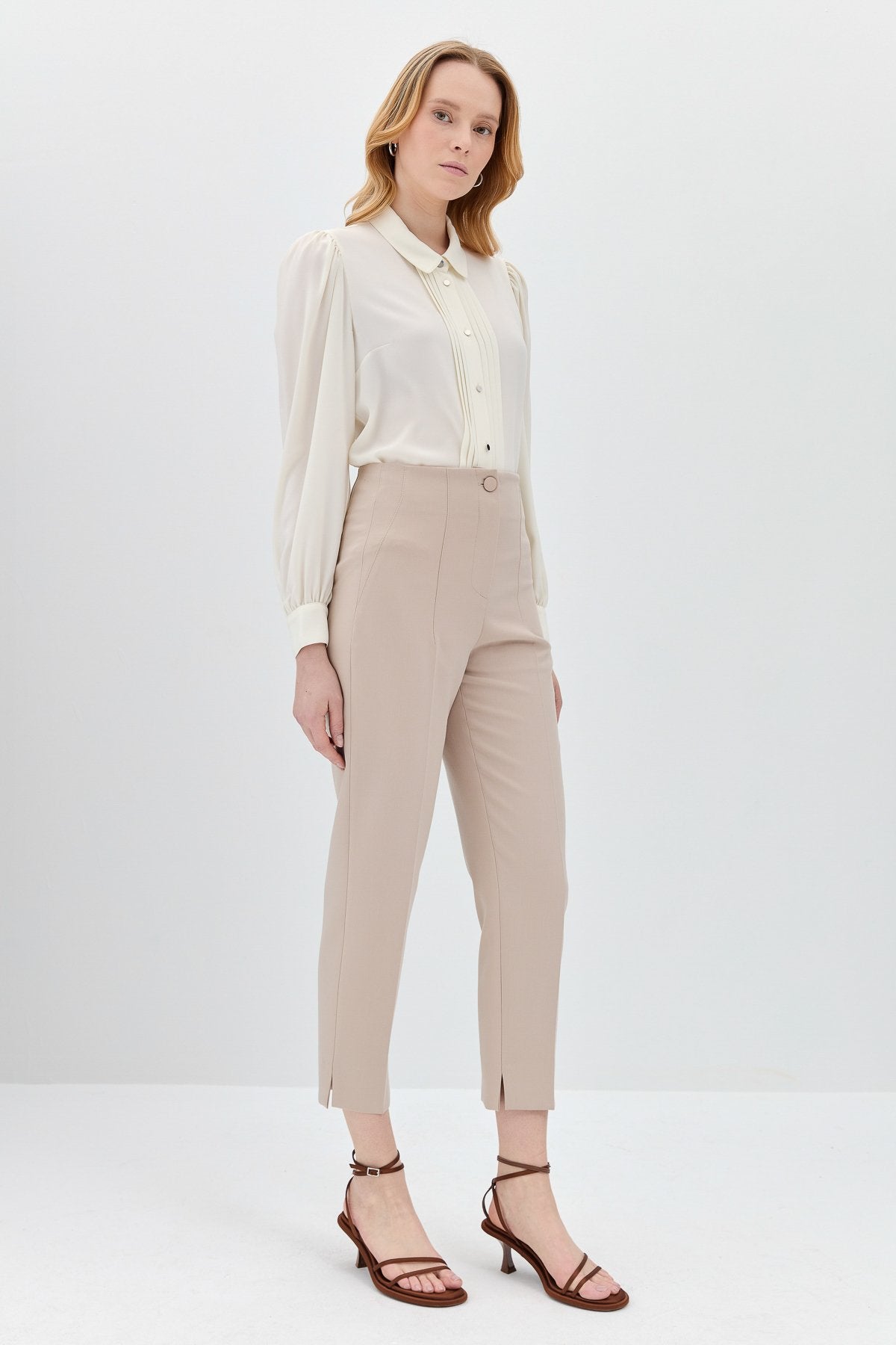 Ironed Grip Carrot Pants - Stone