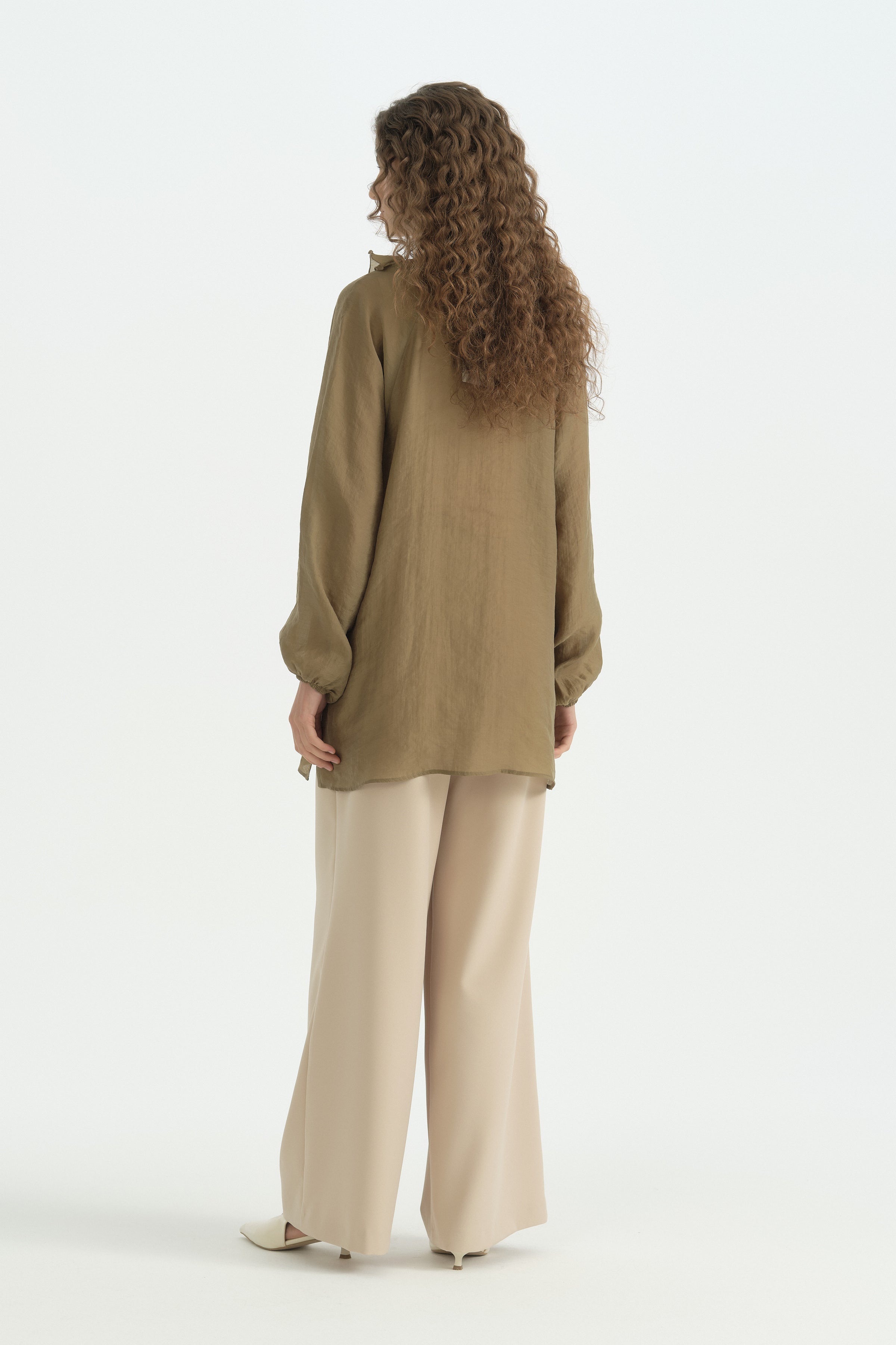Volan ve Büzgü Detaylı Romantik Tunik - Olive