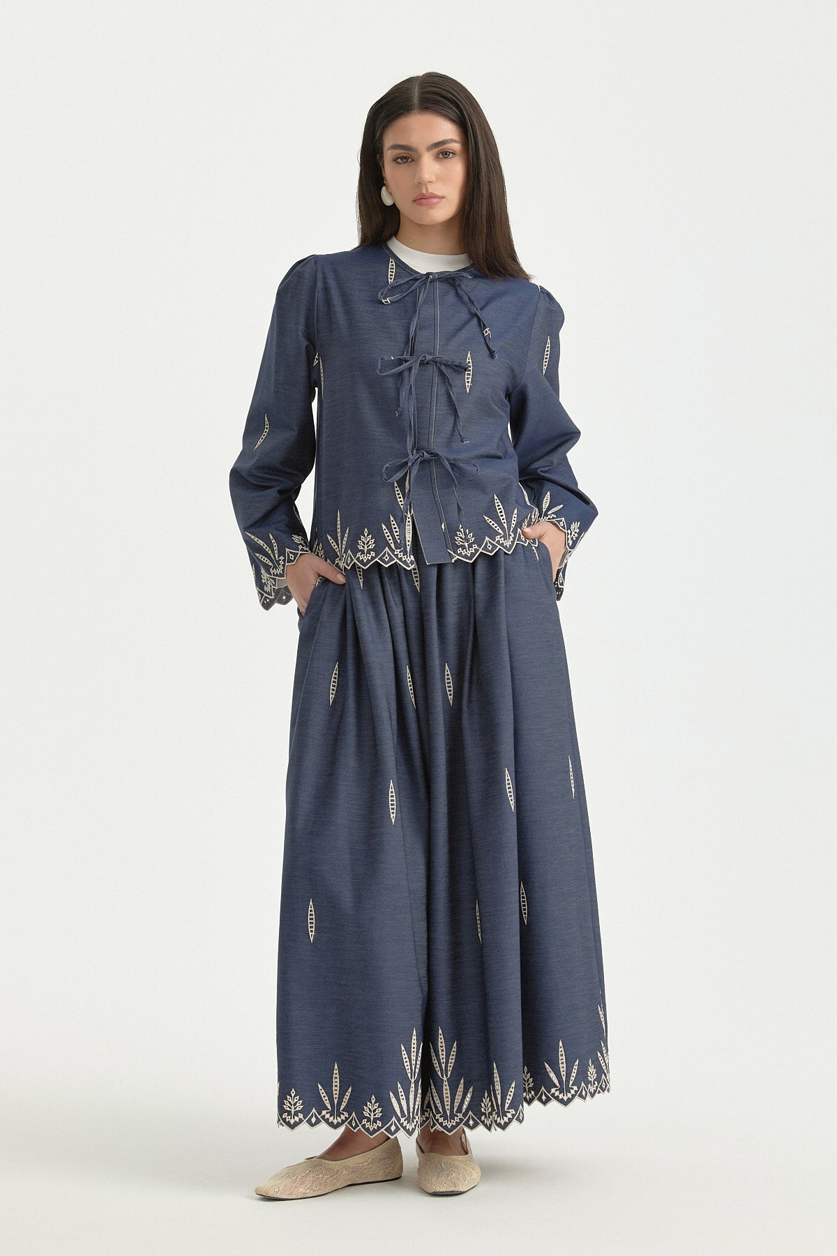 volanli-fiyonklu-brode-gomlek-indigo-262987.jpg