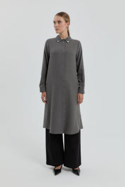 Yaka Aksesuarlı Tunik - Füme