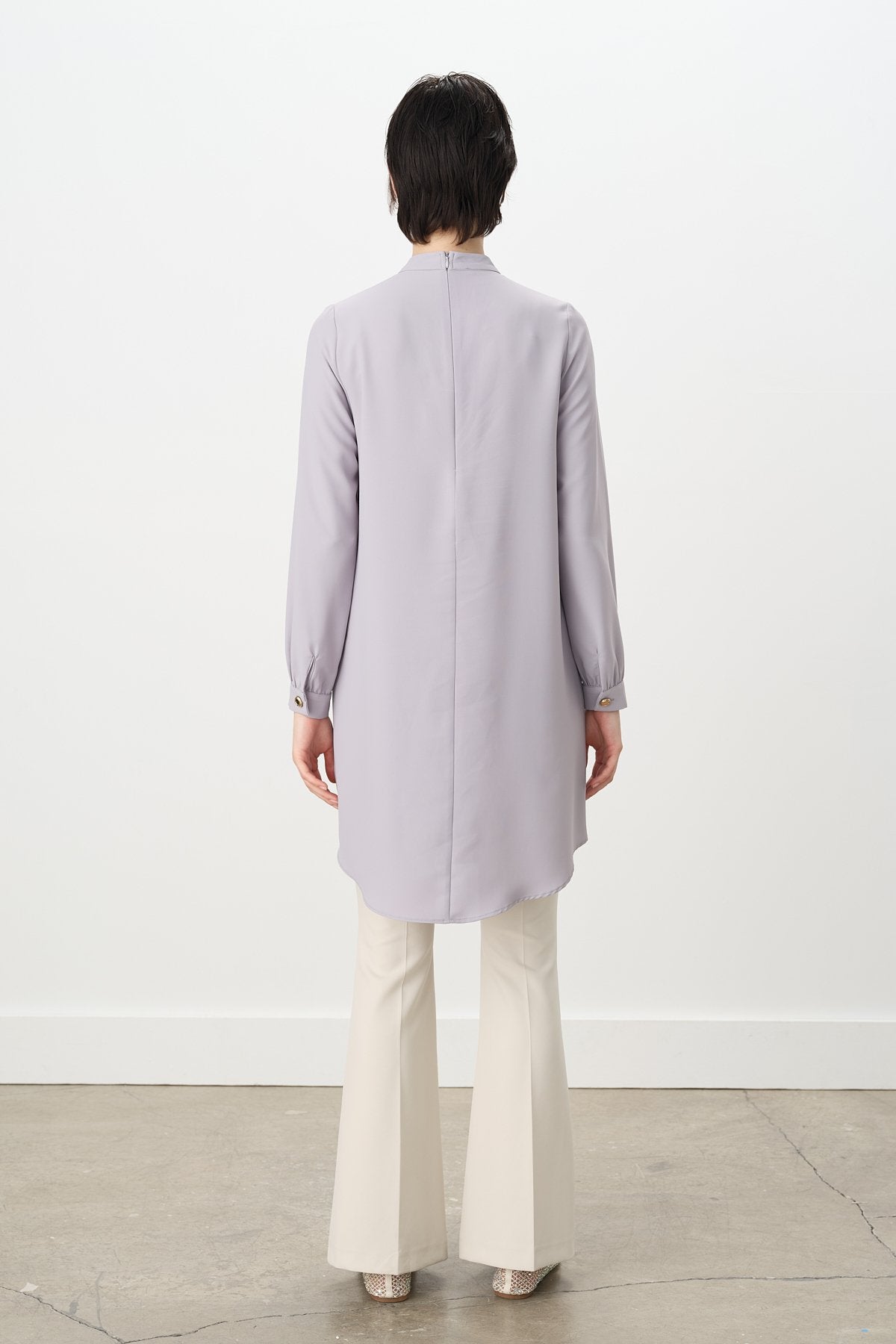 Ruffled Tunic with Collar Accessory - Grey