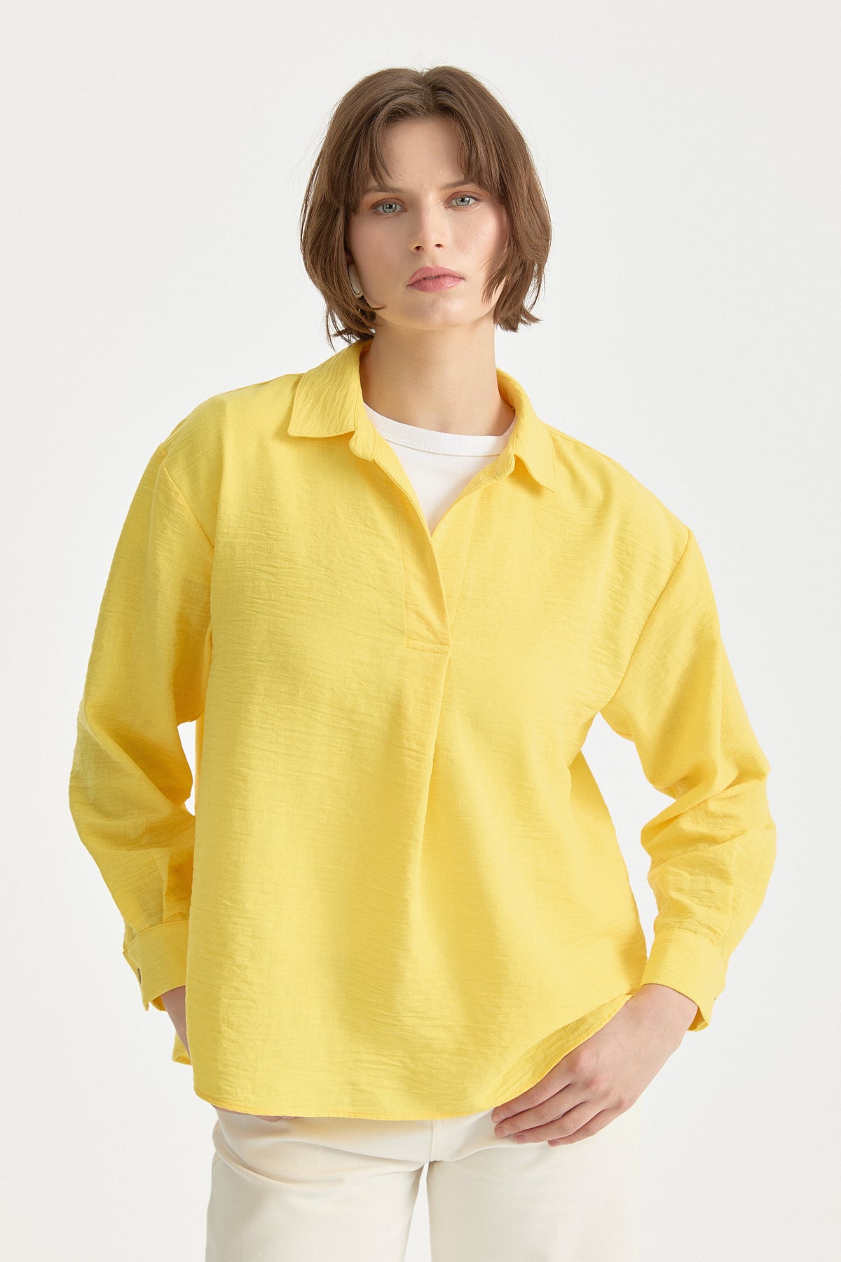 yaka-detayli-keten-bluz-sari-262114.jpg