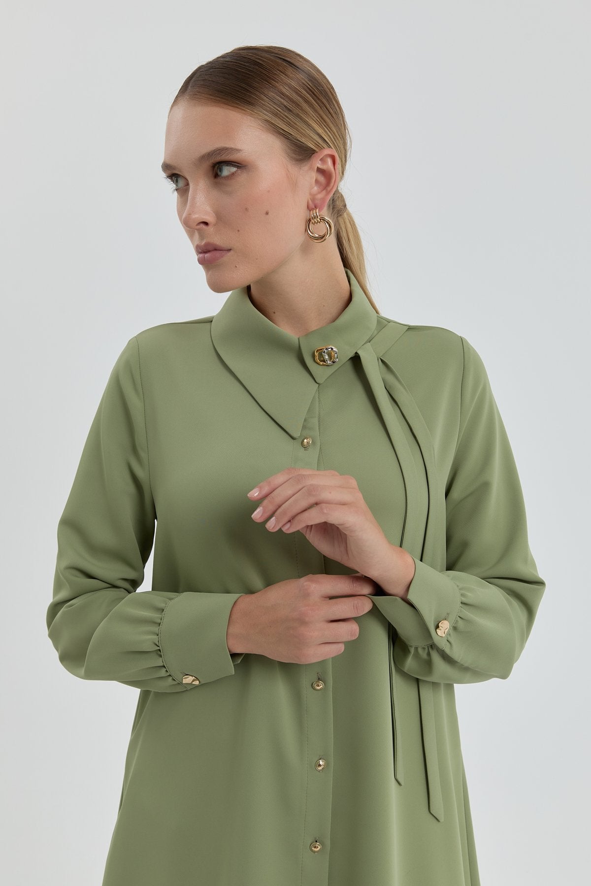 Yaka Detaylı Manşeti Büzgülü Tunik - Olive