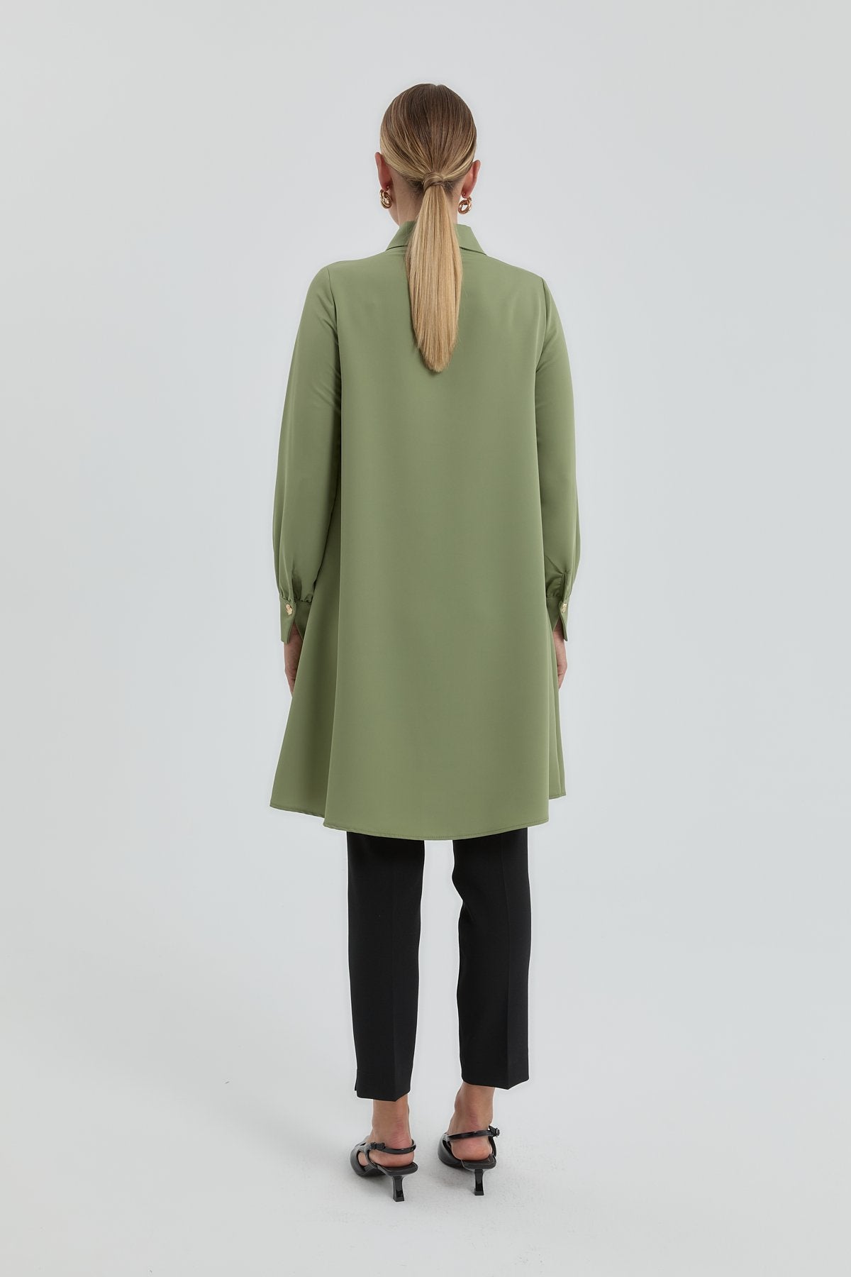 Yaka Detaylı Manşeti Büzgülü Tunik - Olive