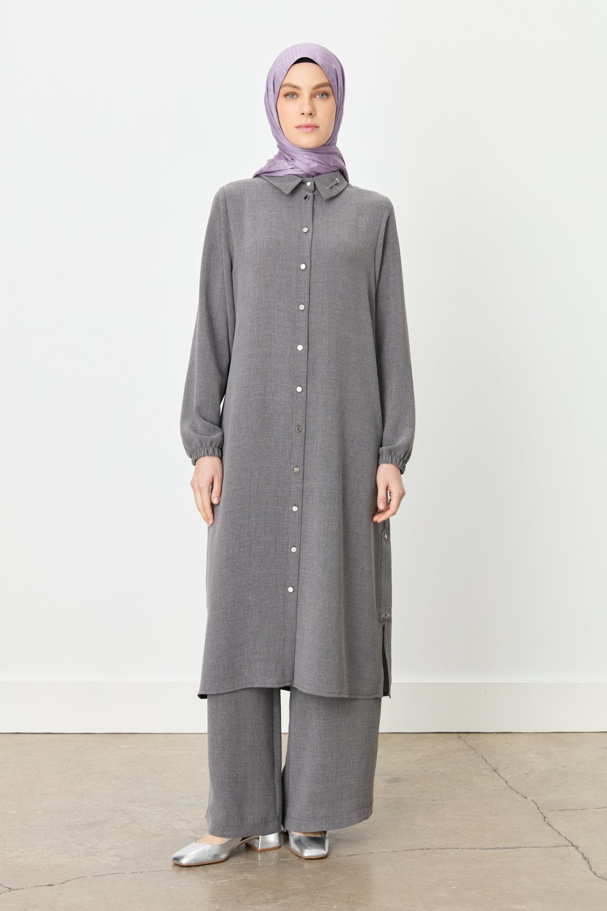 Yaka Detaylı Pantolon Tunik Takım - Füme