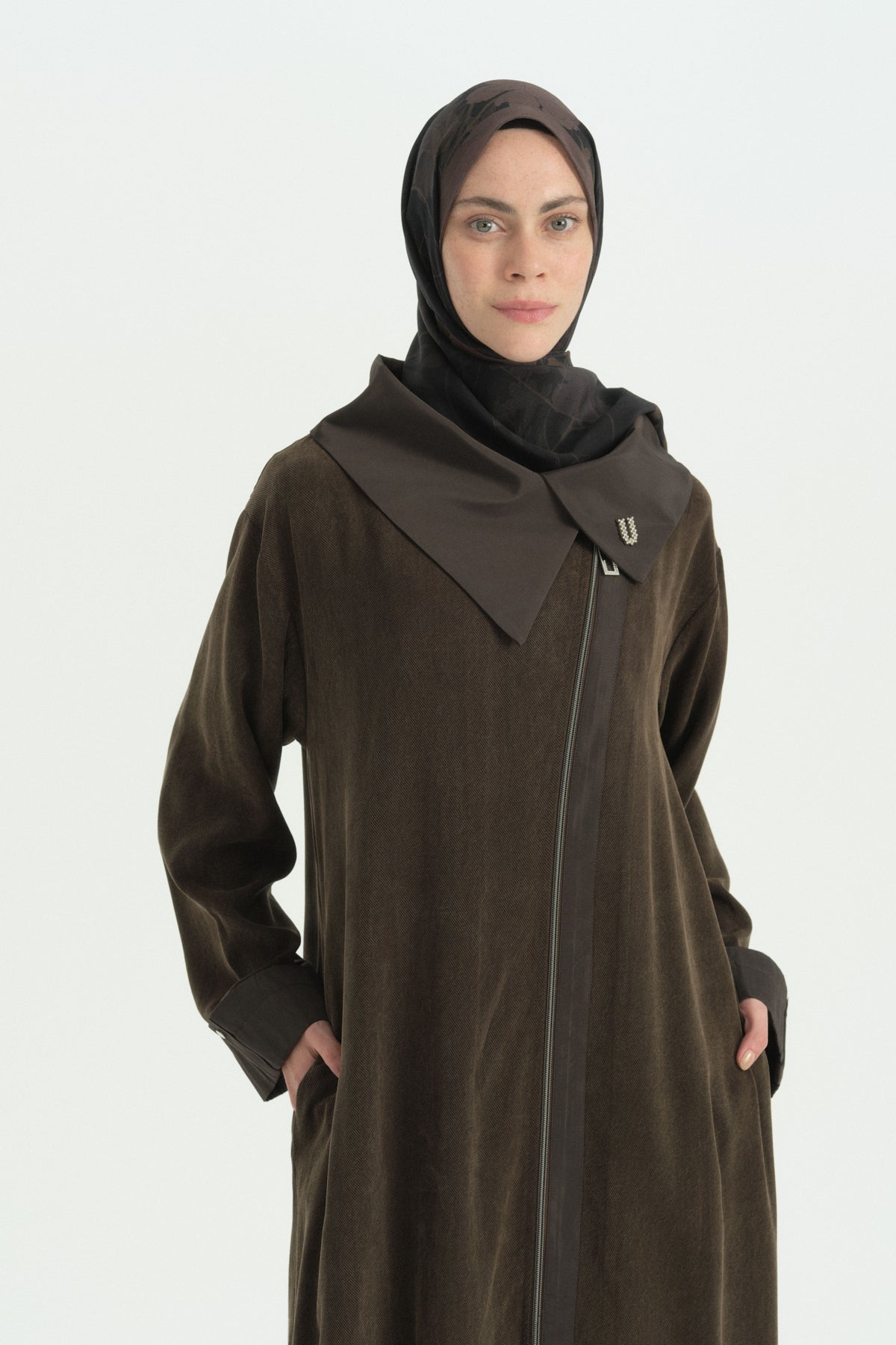 yaka-detayli-rahat-kalip-lyocell-kap-kahve-268470.jpg