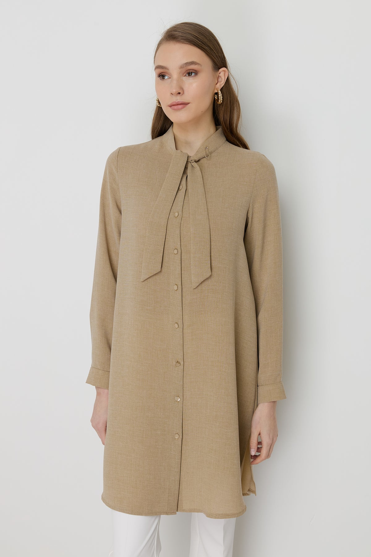 Yakası Bağlamalı Basic Tunik - Bej