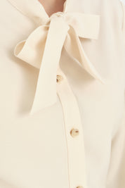 Yakası Bağlamalı Tencel Gömlek - Krem