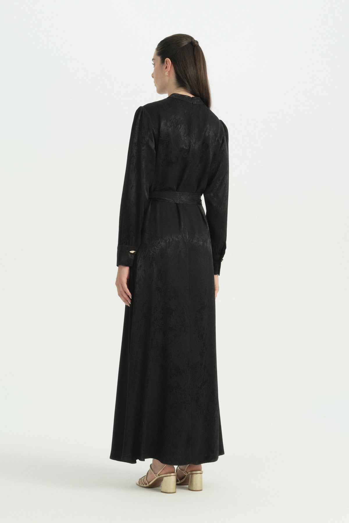 Gathered Neck Brooch Detail Jacquard Dress - Black