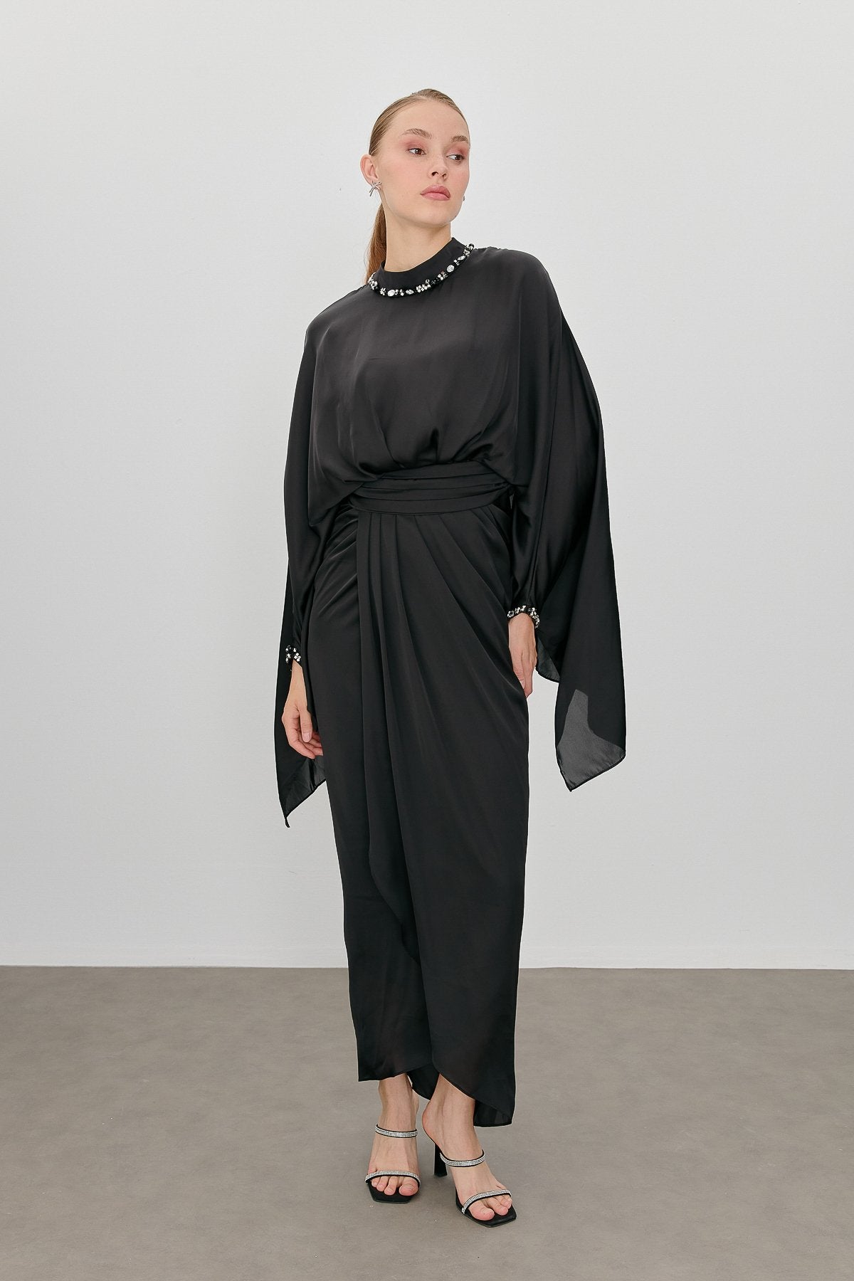 Embellished Evening Dress with Collar and Sleeves - Black