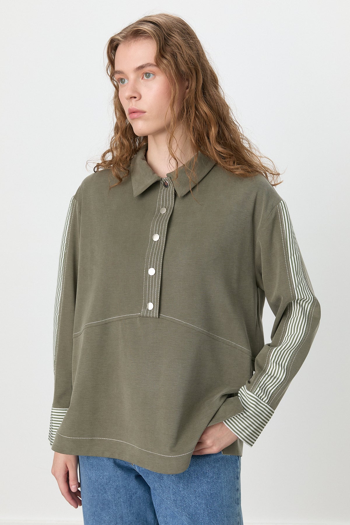 Knitted Tunic with Side Eggplant Garnish - Khaki