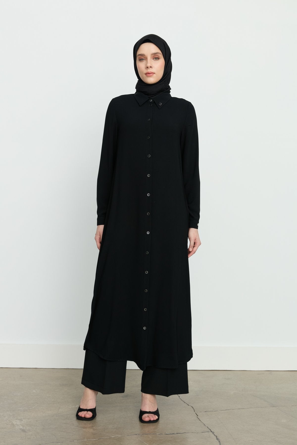 Yanları Yırtmaçlı Basic Tunik - Siyah
