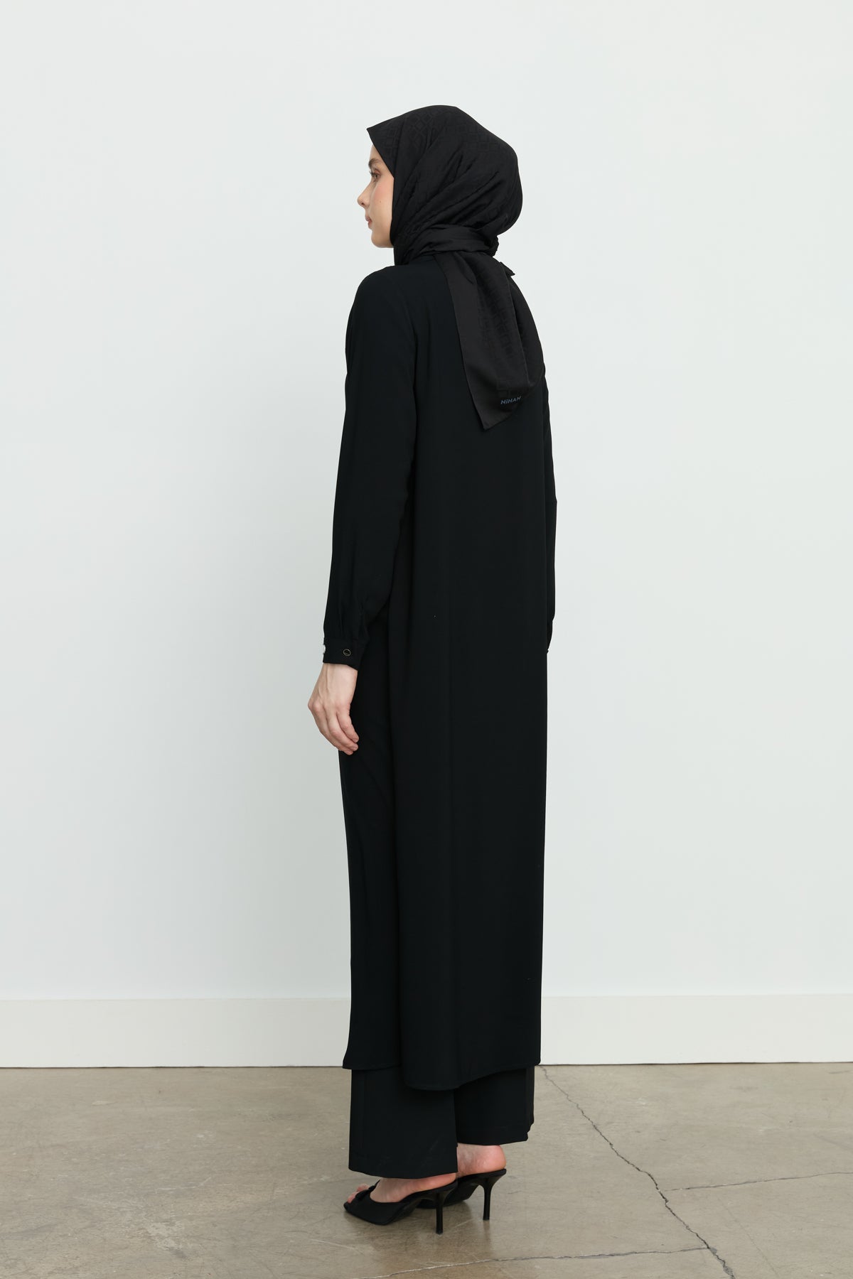 Yanları Yırtmaçlı Basic Tunik - Siyah