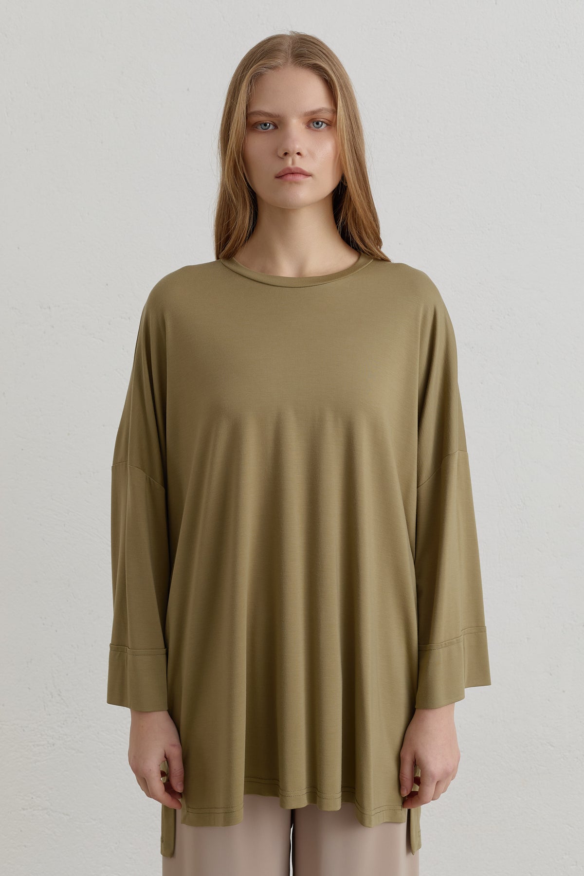 Yanları Yırtmaçlı Oversize Basic Örme Rayon Bluz - Haki