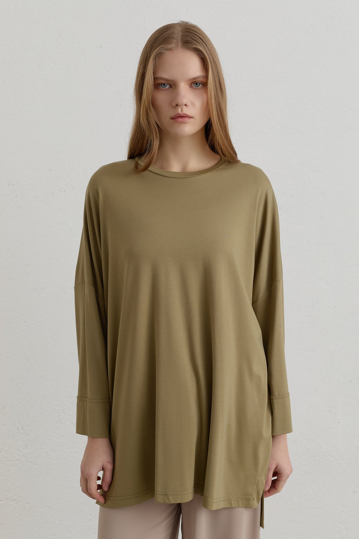 yanlari-yirtmacli-oversize-orme-bluz-haki-262026.jpg