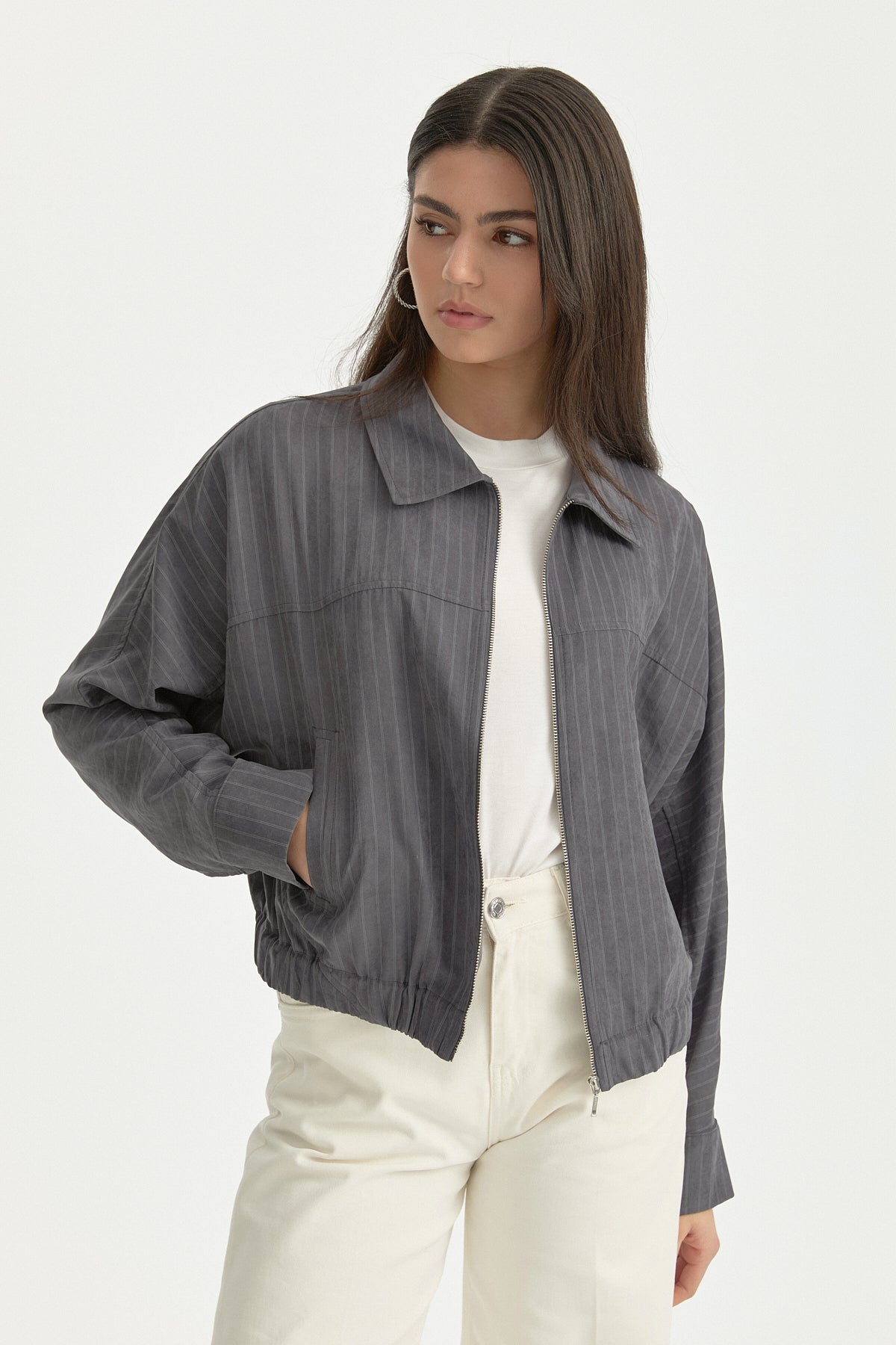 yarasa-kollu-modal-crop-ceket-fume-262944.jpg