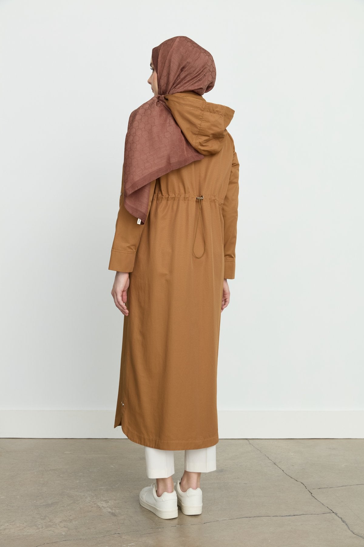 Chain Detail Detachable Hooded Trench Coat - Camel