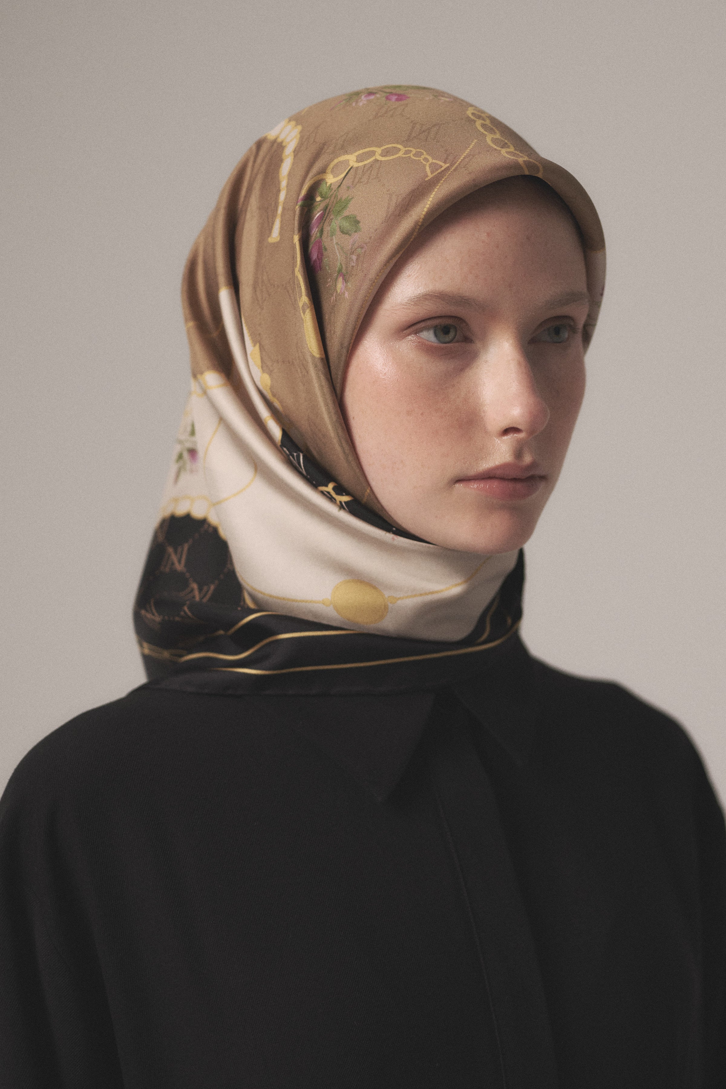 zincir-twill-ipek-esarp-tas-275397.jpg