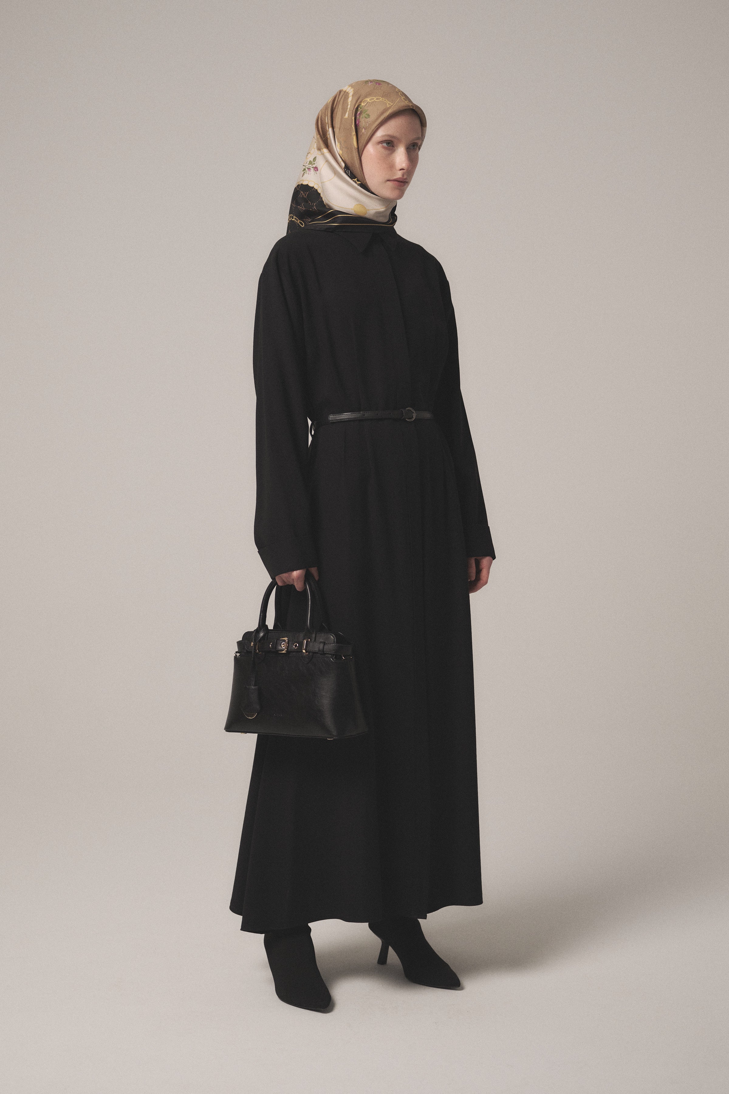 zincir-twill-ipek-esarp-tas-275398.jpg
